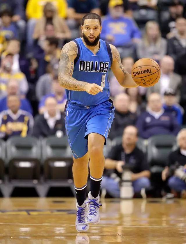 deron williams——nike zoom clear out