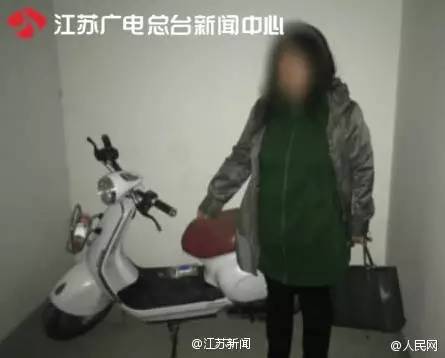 人肉搜索男偷女内衣_性感内衣女(2)