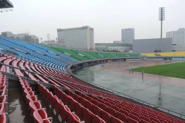 听说阴雨天和运动会更配哦~ 丰台体育场踩点报道!