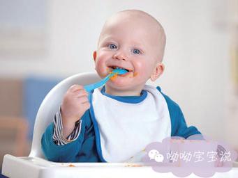 婴儿辅食真的越碎越好,各个月适合吃怎样的辅