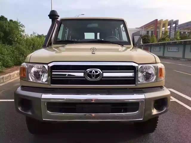 陆巡的经典兰德酷路泽landcruiser76柴油版