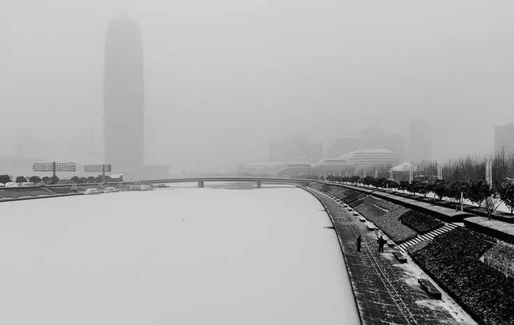 下雪了!2016河南第一场雪来了!隔着屏幕都能感