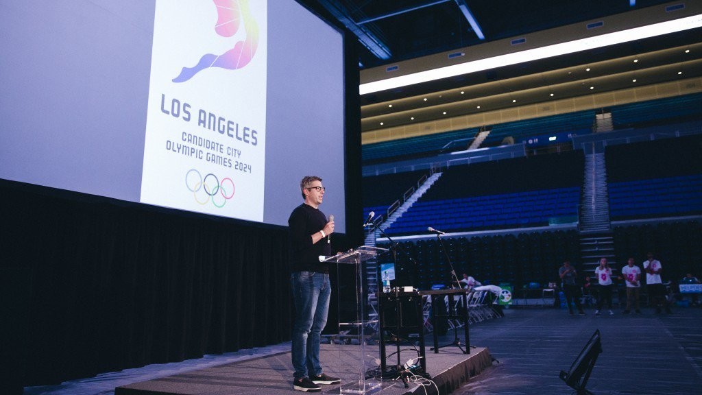 专访全球第四大体育经纪公司WMG总裁凯西·