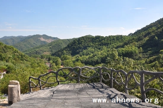 舒城县舒茶镇小河湾村:林幽深处有奇瀑