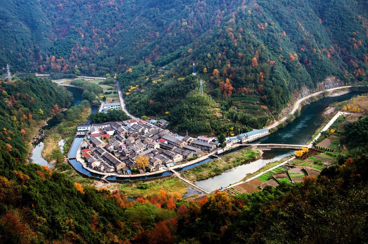 宁波鄞州 茅镬村 宁波市鄞州区章水镇茅镬村 茅镬村原来四周茅草