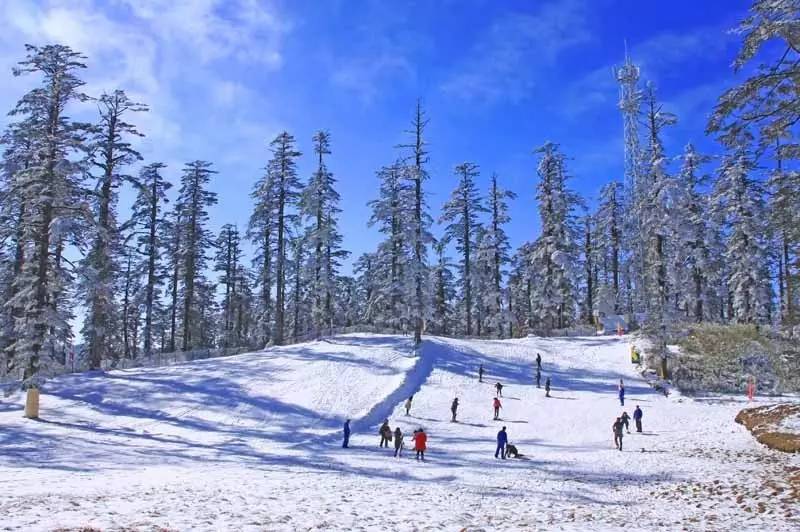 瓦屋山滑雪场