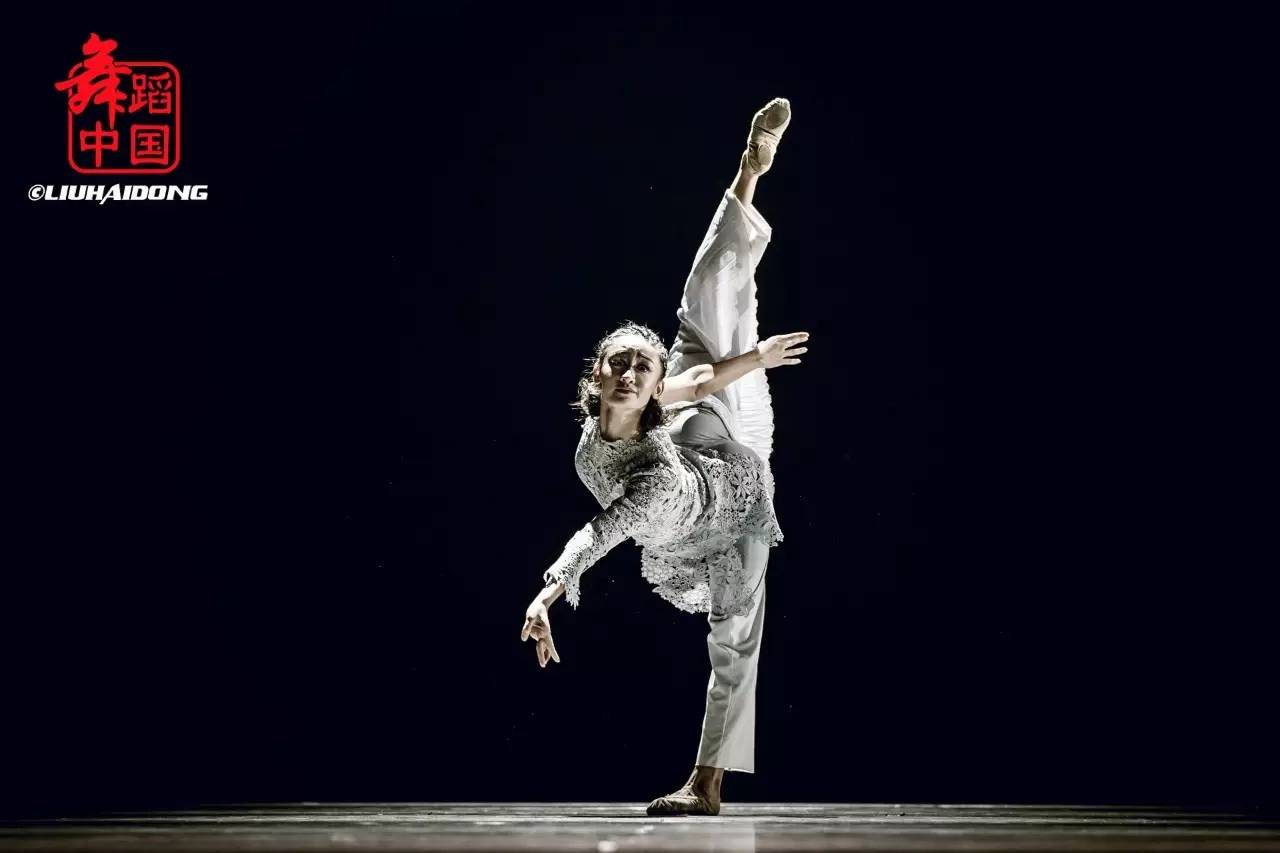 第十届中国舞蹈“荷花奖”当代舞、现代舞评奖 第一场 精彩剧照 摄影@舞蹈中国-刘海栋-搜狐体育