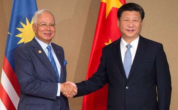 中国斥百亿投资马来西亚, 新加坡经济命悬一线