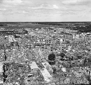 唐山大地震时总人口_唐山大地震后场景之一-中国人口发展史上的大灾难