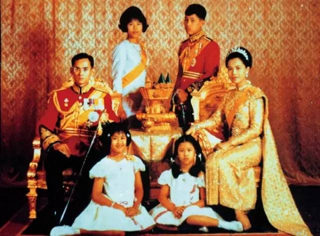盘点美人辈出的各国王室，真正混时尚圈的竟是泰国小公举!