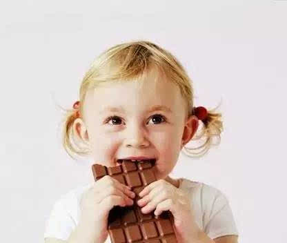 婴儿吃巧克力会怎么样