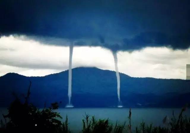 水龙卷(waterspout)