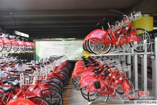 杭州首个公共自行车立体停车装置投入试用