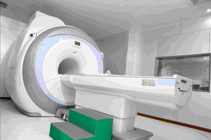 目前,研究人员首次对功能性磁共振成像扫描(fmri)和测谎仪进行对比