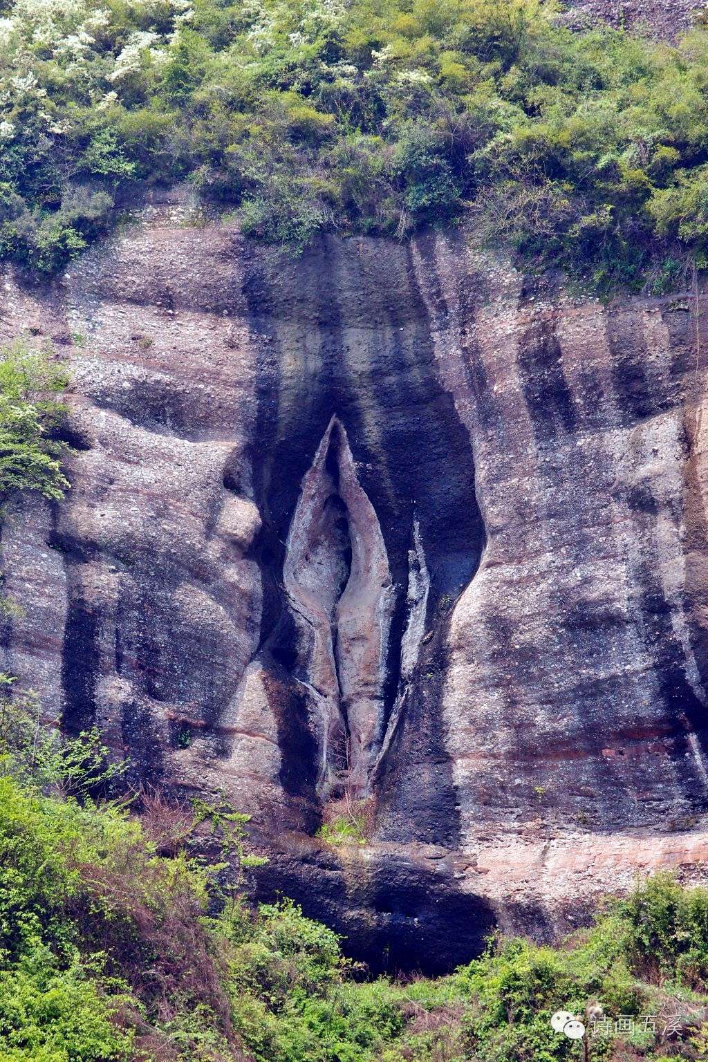 女人山,麻溪铺女性崇拜的名片