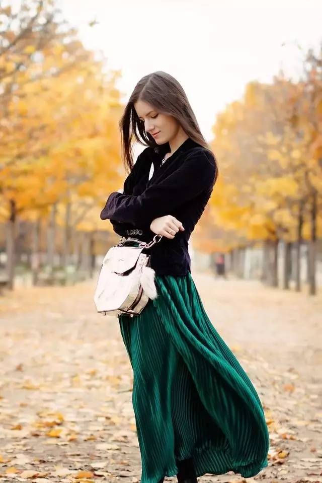 最难穿的绿色竟成为2016秋冬流行色？原来穿对了可以这么美！
