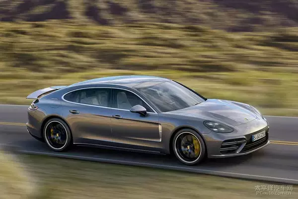 panamera turbo executive