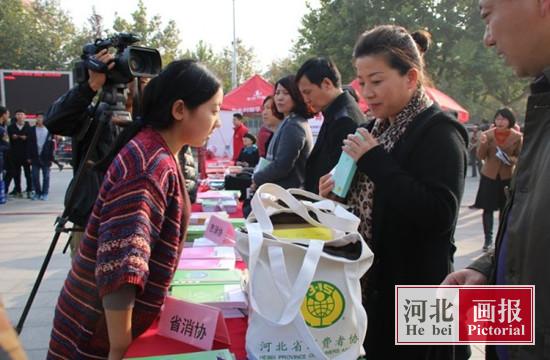 河北画报网讯(通讯员 胡卓理)近日,河北省"金融消费教育进校园"宣传