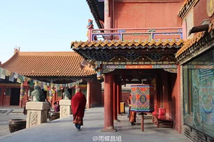 内蒙古呼和浩特的藏传佛教寺院--大召寺