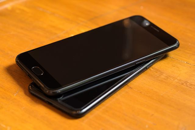 同是黑色 iPhone7与OPPO R9s各有什么不同?