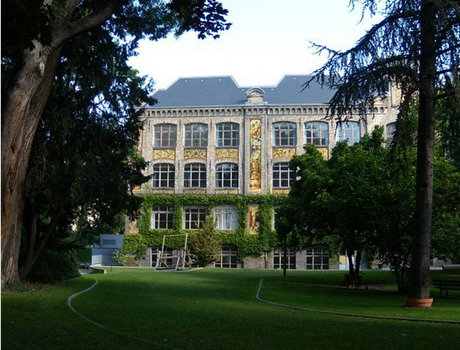 引领未来大学风气的法国斯特拉斯堡第一大学