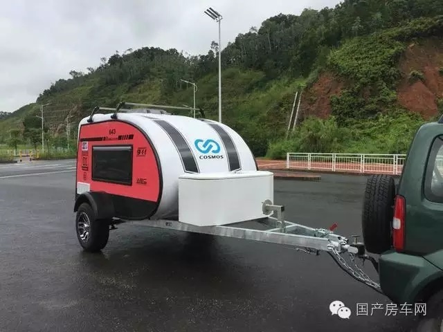 吉姆尼越野小雨滴房车