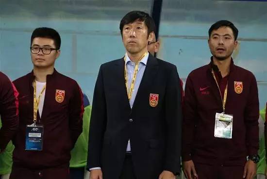 中国足球的2016:希望和危机并存