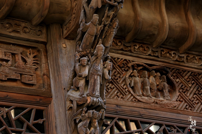 很多明清时期保留下来的徽州木雕,现在已经成为了世界文化遗产的一