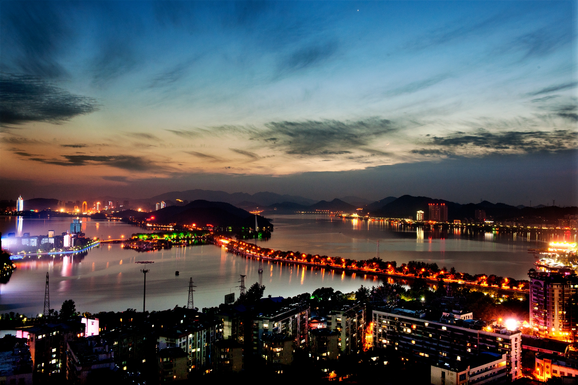 湖北省“最美城市夜景”评选，赶紧为自己家乡投一票吧!