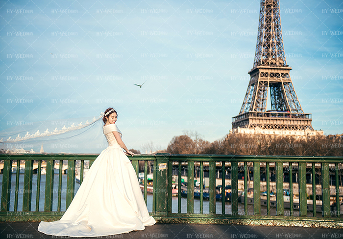 去欧洲拍婚纱照_欧洲城堡拍婚纱照(3)