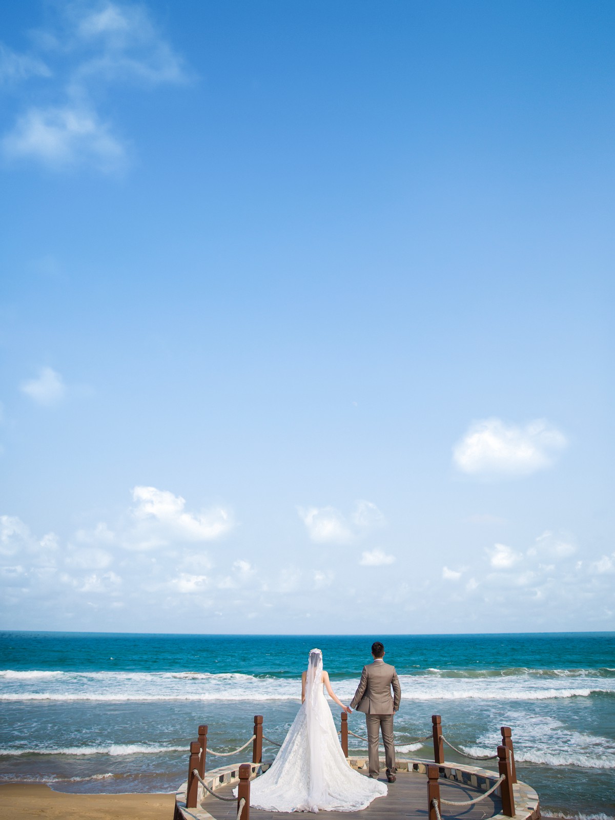 婚纱海景照片_三亚海景婚纱摄影图片