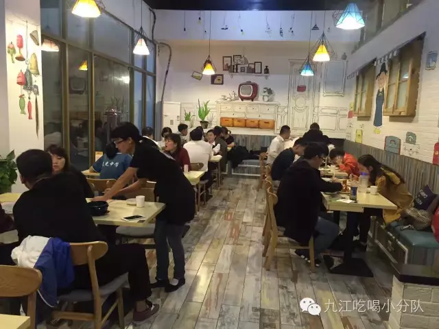 在九江，阴雨天就该到这样的餐厅坐坐！