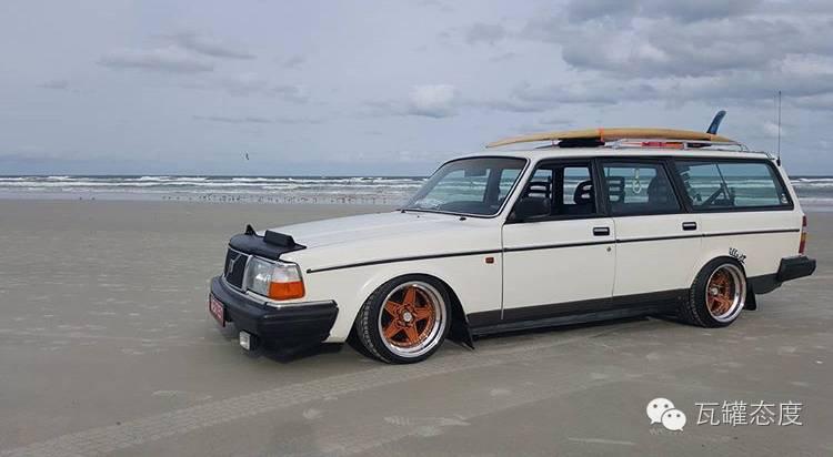 永恒的复古 volvo 245 wagon