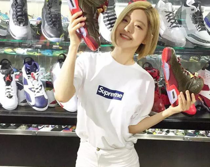 韩国最美dj原来还是资深sneaker girl