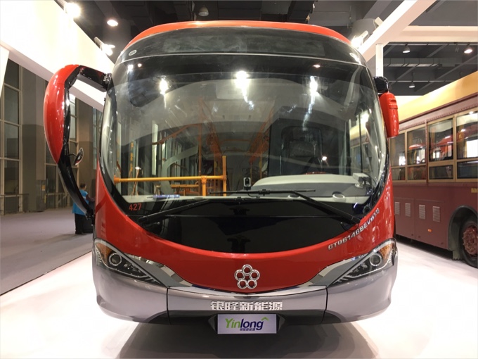 7米纯电动公交车(钛酸锂电池,210ah/580v)(整备质量13800kg,续航150
