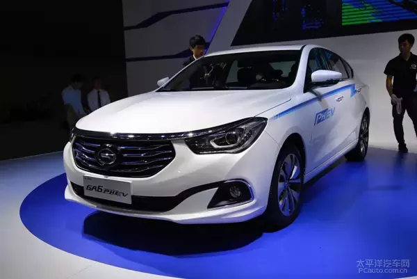 在2016广州车展上,广汽传祺正式发布ga6 phev(插电式混动版)车型
