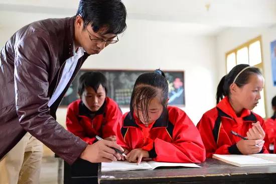 【政策】北京乡村教师每月最高可以领取4000