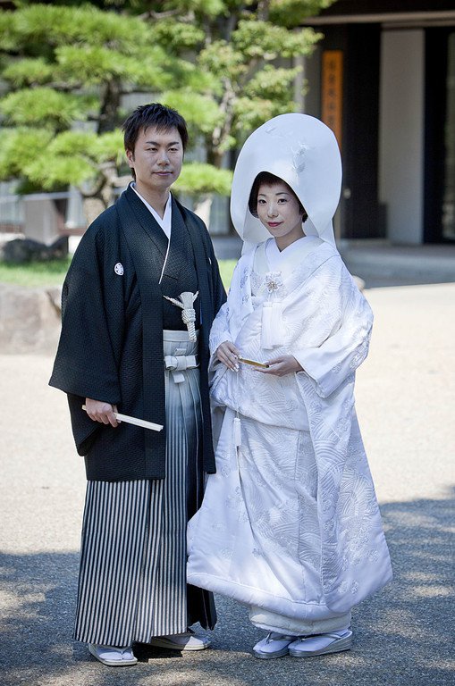 男女双方喜结良缘的过程,直至今日,这种婚礼形式依然受广大的日本年轻