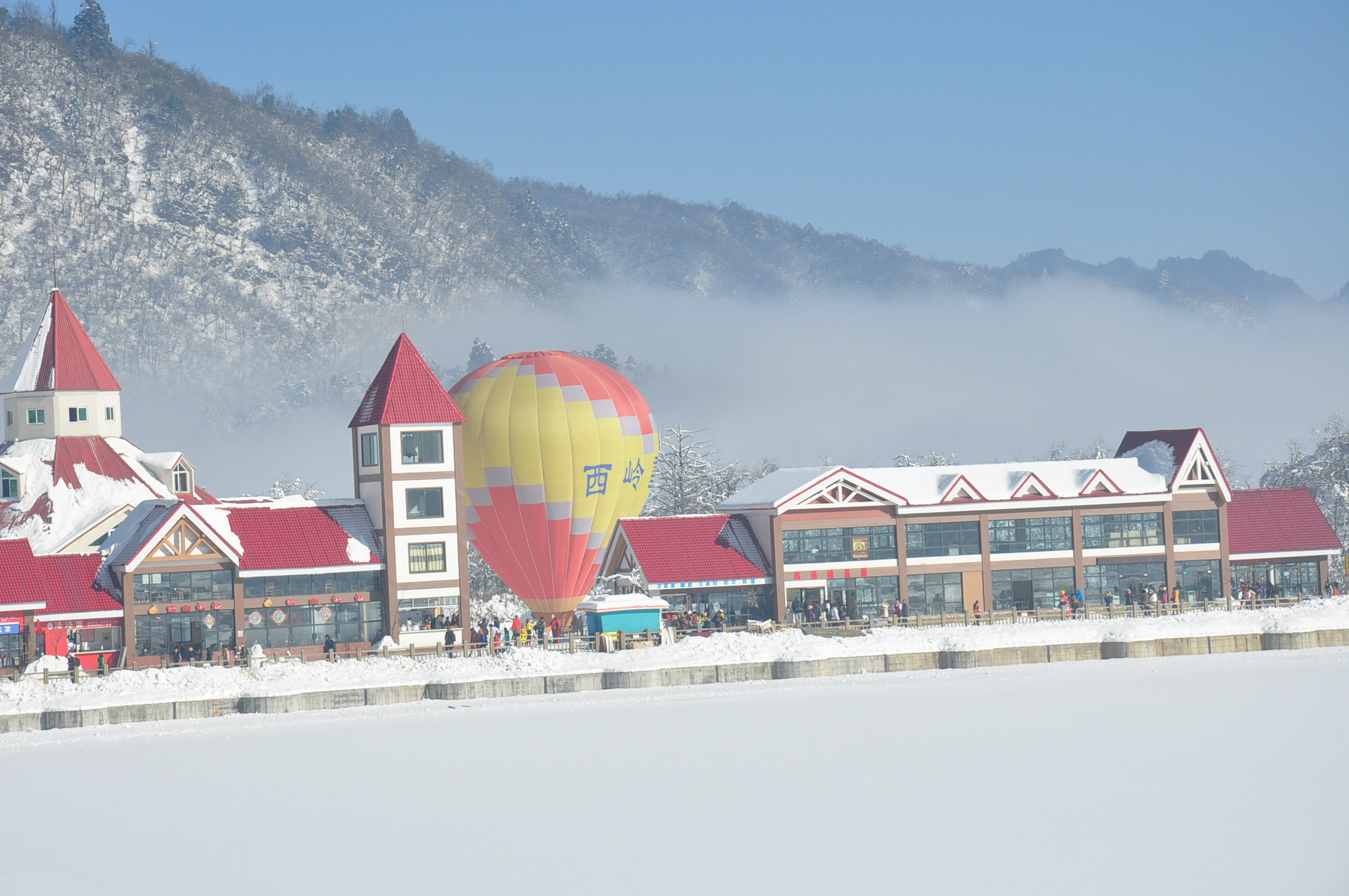 成都包车去西岭雪山一日游,冬季滑雪推荐