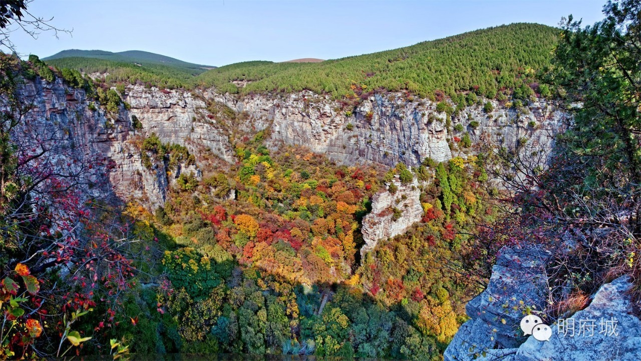 古城丨锦屏春晓一幅丹青在望中济南八景之一