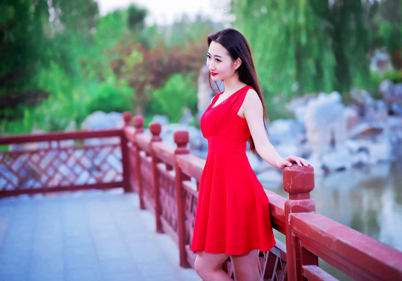 郑州西亚斯法学院,那个红衣天使一样的女孩