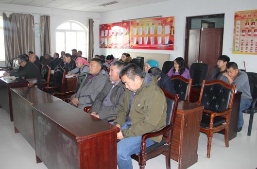 新疆木垒县法院:送法进牧区举办民间借贷知识