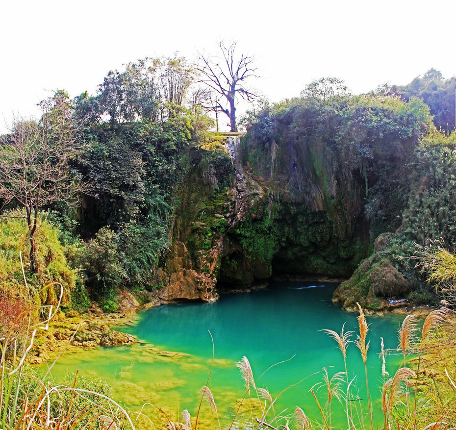 旅游 正文  3月5日上午,我们离开世外桃源坝美村,严323国道前往广南县