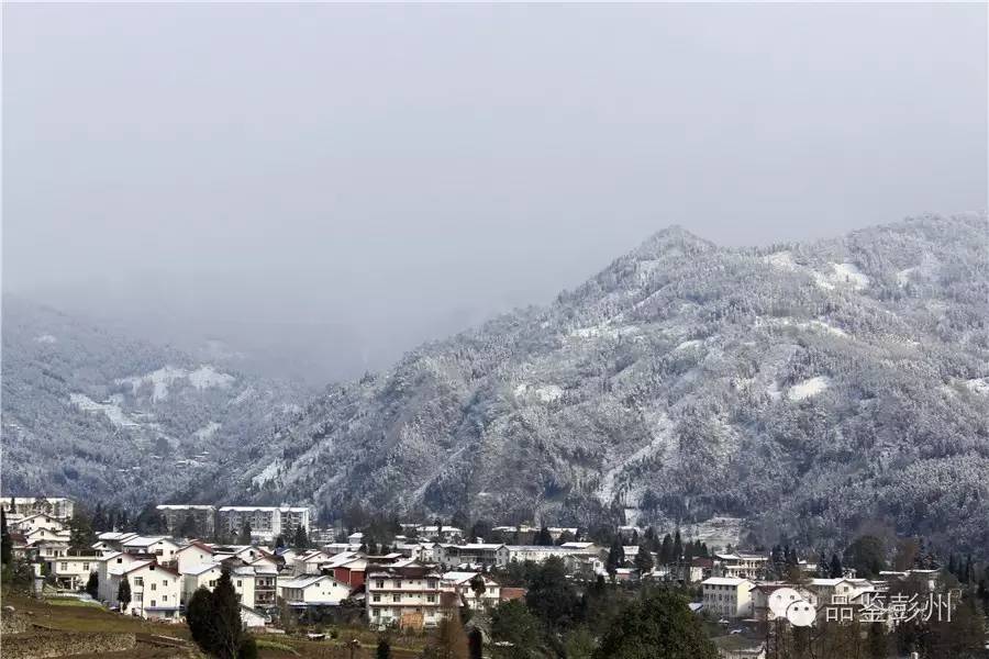 山镇团山村月光坪月光坪赏雪地点:彭州市通济镇天台山天台山赏雪地点