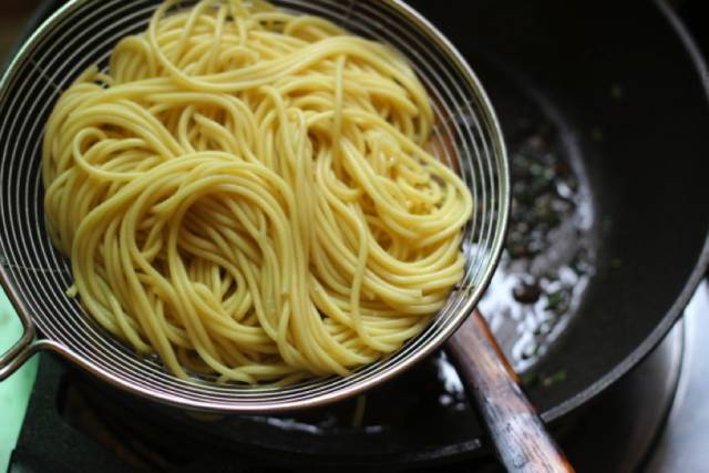 最让晓狮妹难忘的重庆特色美食肥肠面