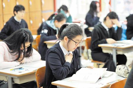 2017广东烟草公司校园招聘笔试会考英语吗?