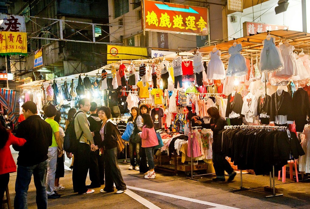 到庙街探险,窥视香港不为人知的角落