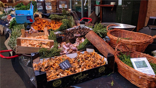 豆瓣日记: AM带你逛伦敦最大的菜市场Boroug