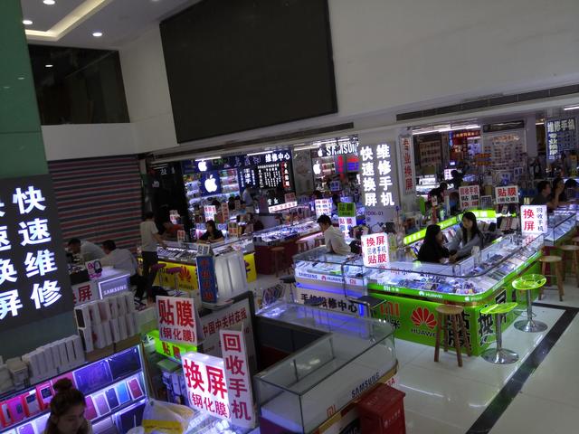 中国电子第一街深圳华强北，到底有多少电子市场?