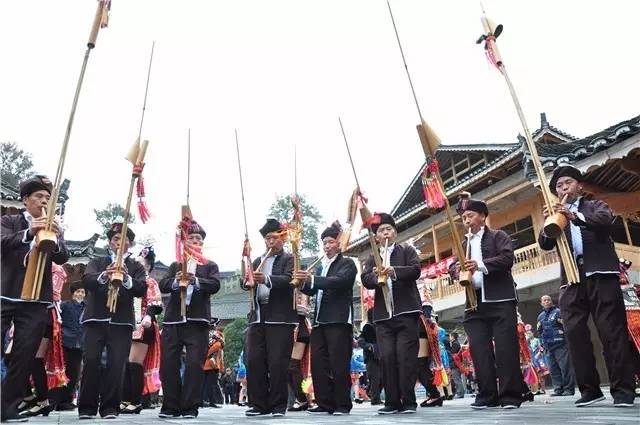 第三届苗族芦笙大赛在雷山县下郎德苗寨举行